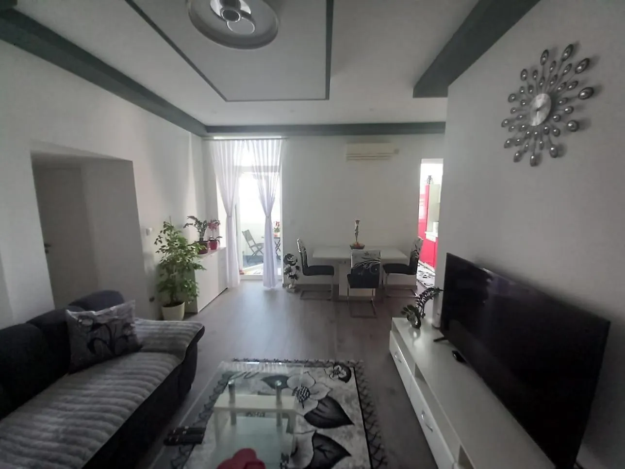 Sea View Apartment With Garage Pula Croácia